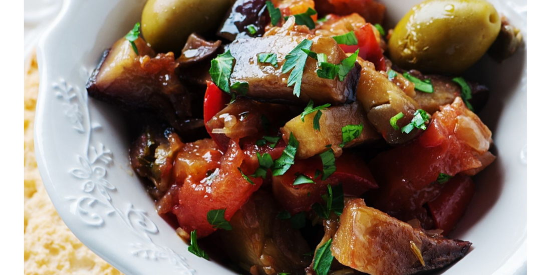 Caponata Siciliana: Il Più Grande Esponente della Cucina Mediterranea